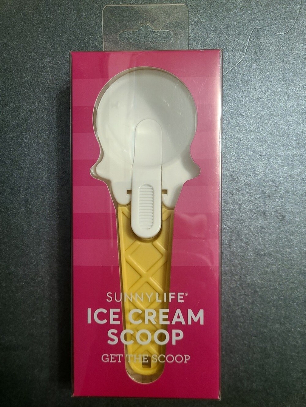 BNIB - Novelty Vanilla White Ice Cream Scooper - Kids Kitchen